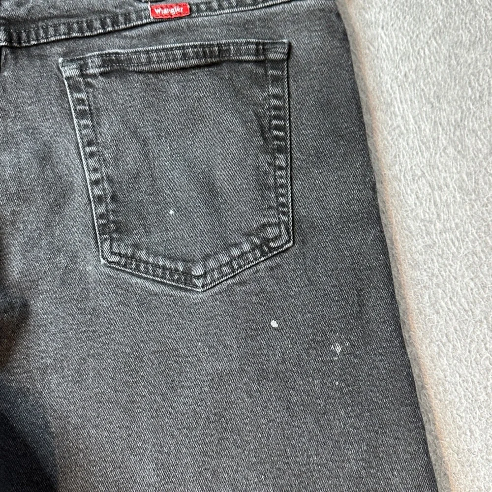 Wrangler Jeans Mens 36x29 (35x26) Black 1097FXVCB Straight Leg Faded Denim Pants